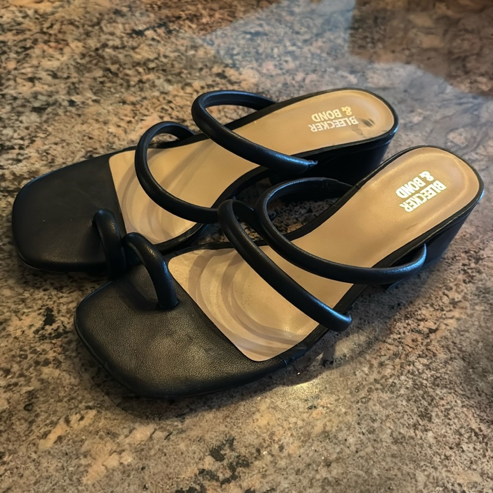 Women’s Blecker & Bond Sandals